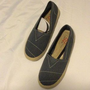 Mia amore memory foam amber slip on